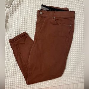 TORRID BOMBSHELL SKINNY